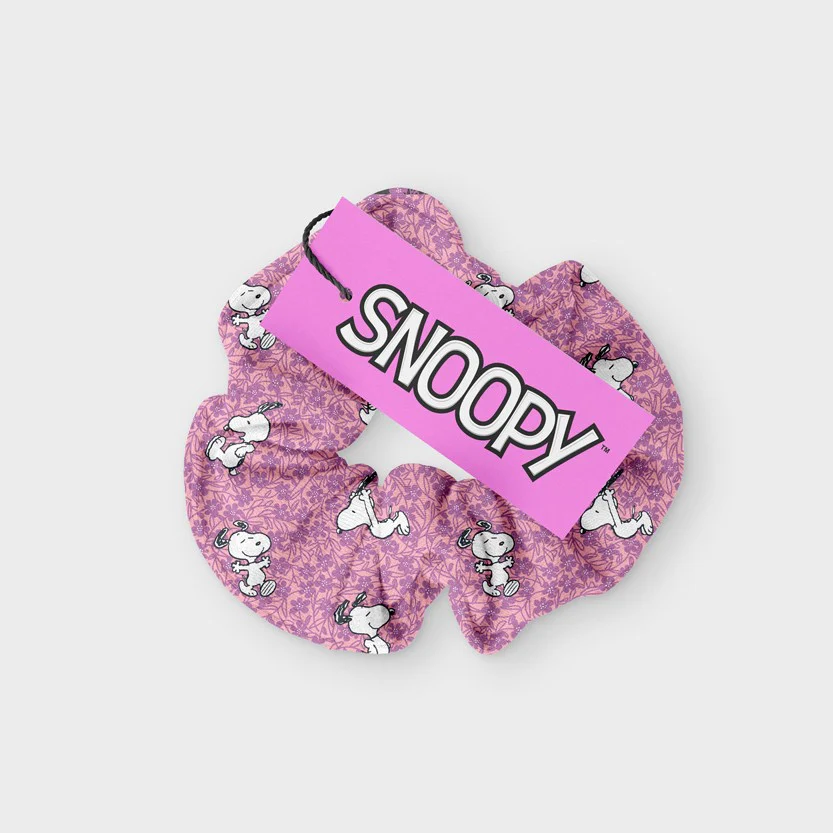 Scrunchy Snoopy Pink Flowers - Image 2